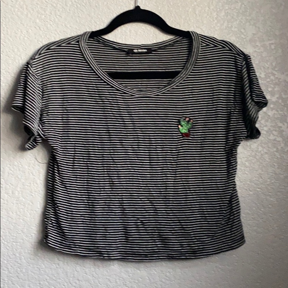 Striped cropped t shirt